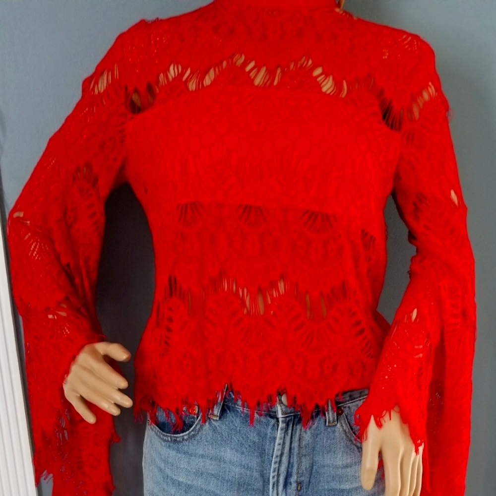 MINKPINK LACE AND EYELASH TRIM BOHO TOP Size Medium